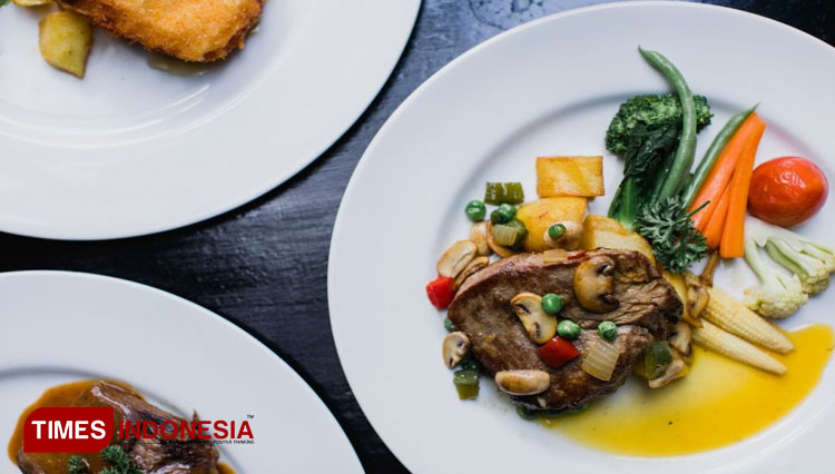Biefstuk Champignon, salah satu menu Babah Peranakan andalan di Melati Restaurant Hotel Tugu Malang. (FOTO: AJP TIMES Indonesia)