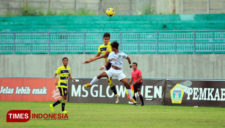 Pemain Gresik United saat berlaga di babak penyisihan Grup C di Stadion Gelora Joko Samudro beberapa waktu lalu (Foto: Gresik United for TIMES Indonesia).