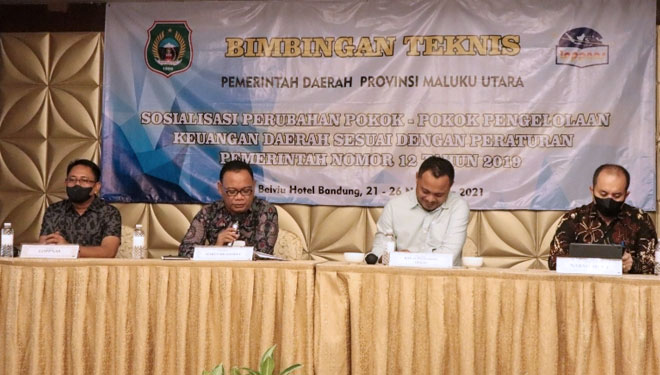 Sekprov Malut Buka Bimtek Sosialisasi Perubahan Pokok-Pokok Keuangan Daerah