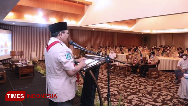 Wakil Bupati Banyuwangi, Pakde Sugirah saat memberikan sambutan di acara kepramukaan (Foto: Rizki Alfian/TIMES Indonesia)