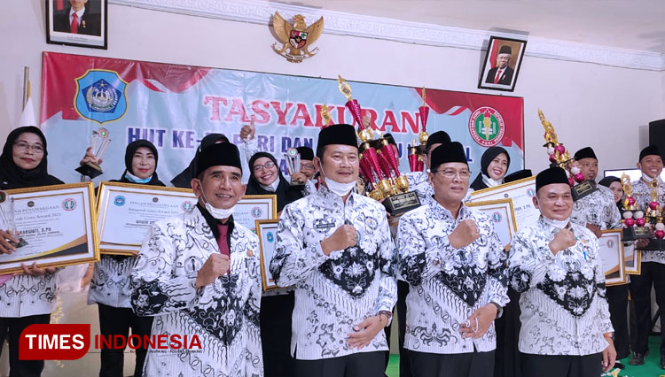 Lamongan hari guru 2