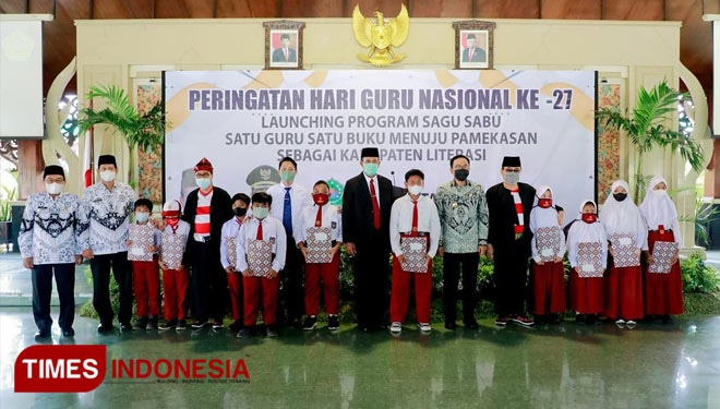 Launching sagu sabu yang berlangsung di Mandhapa Aghung Ronggosukowati Pamekasan. (Foto: Akhmad Syafi'i/TIMES Indonesia)