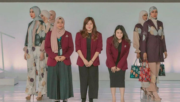 Mahasiswa Universitas Ciputra b