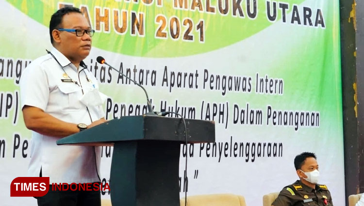 Sekretaris Daerah Samsuddin A Kadir menyampaikan sambutan pembukaan Rakor APIP APH tingkat provinsi Maluku Utara. (Foto: Mukti for TIMES Indonesia)