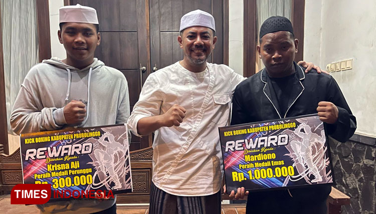 Ini Kisah Unik Santri Genggong yang Juara di Kejurprov Kick Boxing Jatim