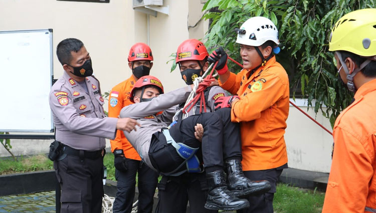 Polres Banjarnegara a
