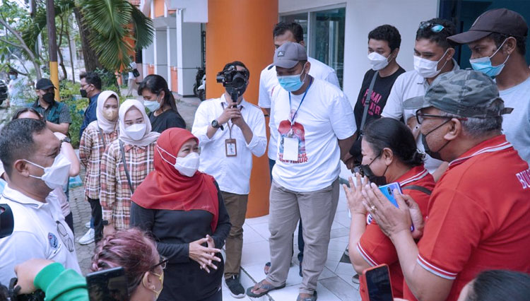 Gubernur Khofifah 2