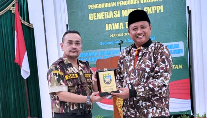 Pengurus GM FKPPI Jabar Dikukuhkan, Wagub Jabar: Mari Sinergi Bangun Jawa Barat Lahir Batin