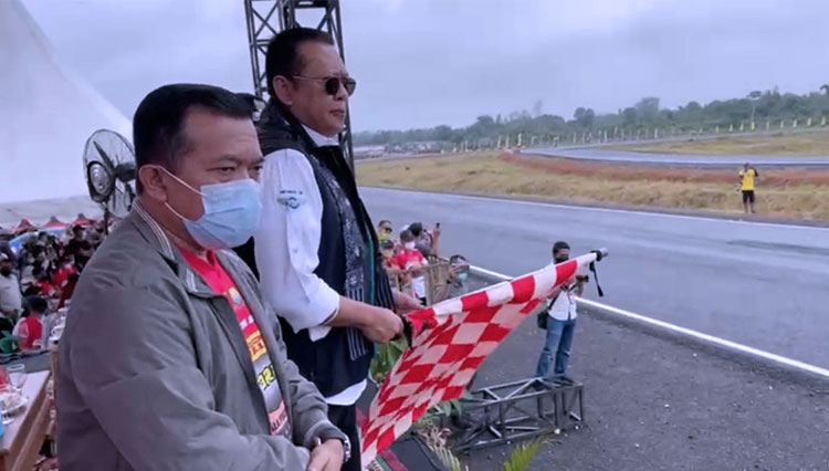 Ketua IMI Buka Kejurnas MotoPrix Putaran Keempat Region Sumatera Race ke-2