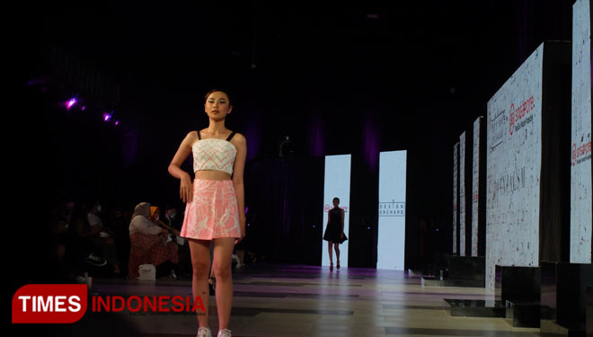 Model-Fashion-2.jpg