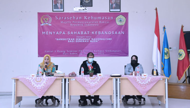 Sarasehan Kehumasan MPR RI di Untirta Serang, Sabtu (4/12/2021). (FOTO: Dok. MPR RI)