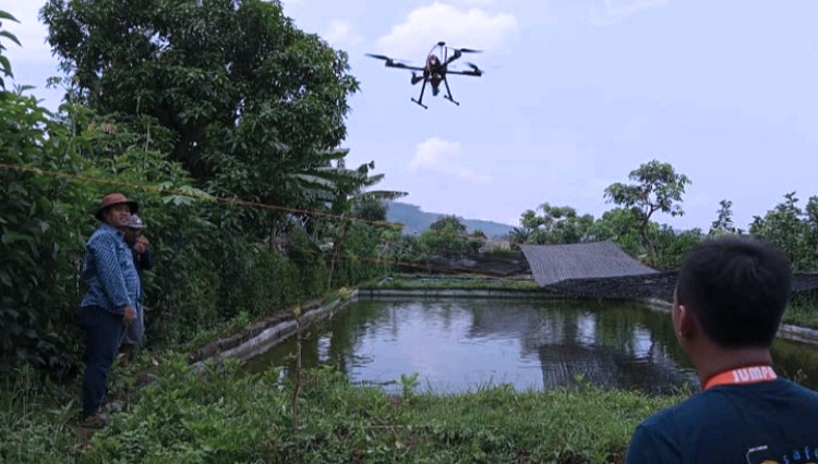 Laboratorium DMOM ITS Manfaatkan Drone dan Aplikasi Digital Tunjang Sektor Agro Maritim