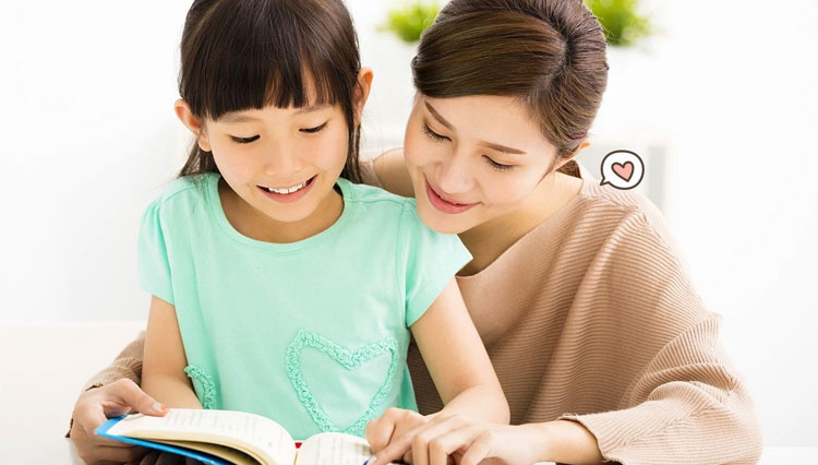 Ilustrasi: Tingkatkan kuantitas bahasa bilingual anak. (Foto: parents)
