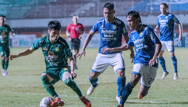Taisei Marukawa tampil impresif dengan dua gol dan satu asisst pada laga melawan Persib Bandung. (FOTO: MO Persebaya) 