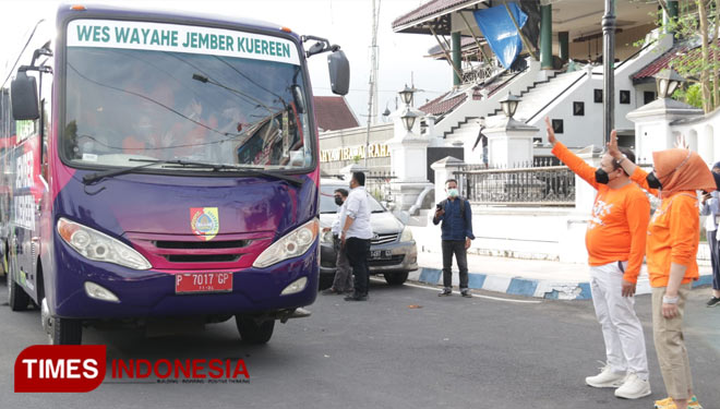 Lepas 120 Seniman ke TMII, Bupati Hendy: Kesempatan untuk Memperkenalkan Jember