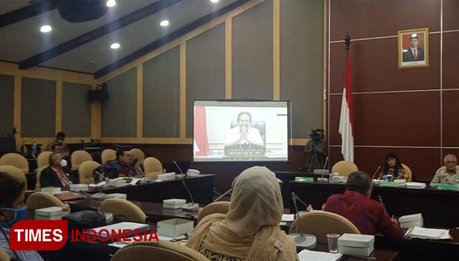 Seminar Nasional bertajuk 'Refleksi Akhir Tahun, memutus Ekosistem dan Episentrum Mafia Tanah' yang digelar Program Studi Doktor Hukum dan Program Studi Magister Hukum Universitas Kristen Indonesia bekerja sama dengan Sekretariat Jenderal MPR RI.