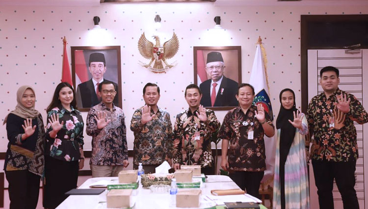 Tim PPI Dunia bersama Direktur Organisasi Masyarakat (Ormas) Ditjen Politik Umum Kemendagri dalam silaturahim Pentahelix. (Foto: PPI Dunia for TIMES Indonesia)