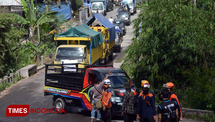 Gunung Semeru Naik Status Jadi SIAGA, Ini 5 Imbauan Badan Geologi ...