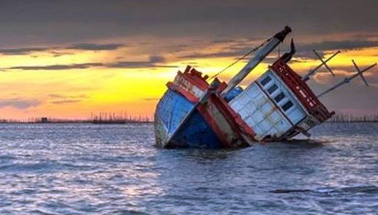 Ilustrasi - Kapal tenggelam di perairan Malaysia. (FOTO: Thinkstock)