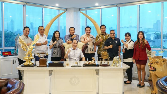 Ketua IMI Bambang Soesatyo menerima jajaran direksi PT Indo Media Investama terkait rencana peluncuran IMI Digital Super Apps Gaspol! di Jakarta, Jumat (17/12/2021). Jakarta, Jumat (17/12/2021). (foto: dok IMI)