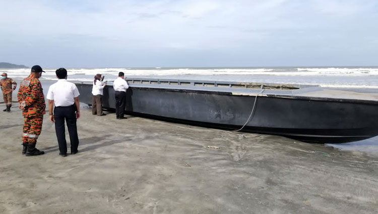 Kapal tenggelam di perairan Malaysia, yang mengakibatkan puluhan nyawa WNI melayang. (FOTO: dok TIMES Indonesia)