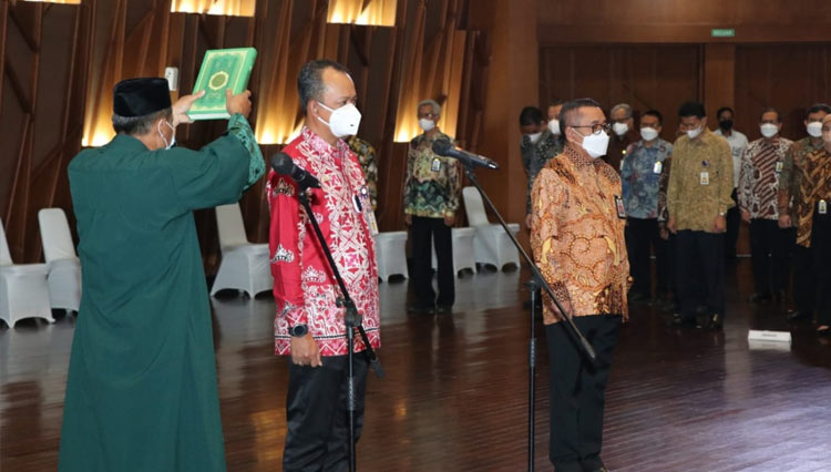 Lantik Dua Pejabat Tinggi Madya, Begini Pesan Menteri PUPR RI - TIMES ...