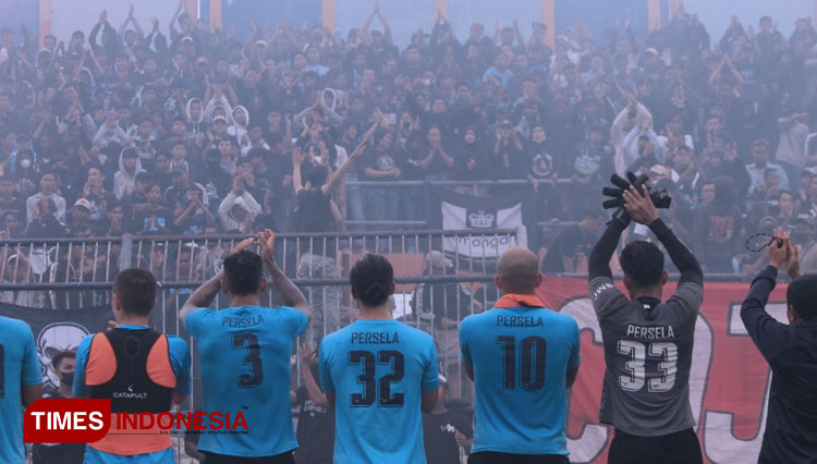 suporter Persela 2