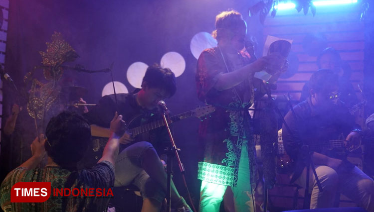 Band Lokal Banyuwangi 'LLumaku' Sukses Launching Album Baru