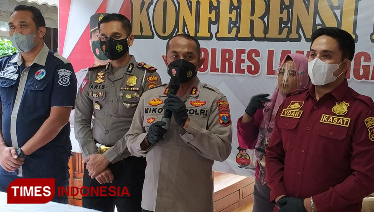 Dua Anggota Polres Lamongan Diberhentikan Dengan Tidak Hormat - TIMES ...