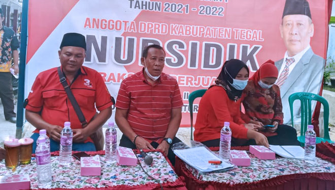 Fraksi PDIP DPRD Kabupaten b