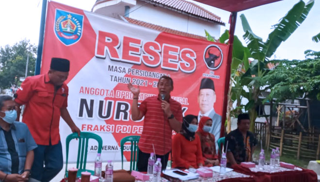 Ketua Fraksi PDIP DPRD Kabupaten Tegal, Nur Sidik saat melakukan reses. (Foto: Dok Nur Sidik For TIMES Indonesia)