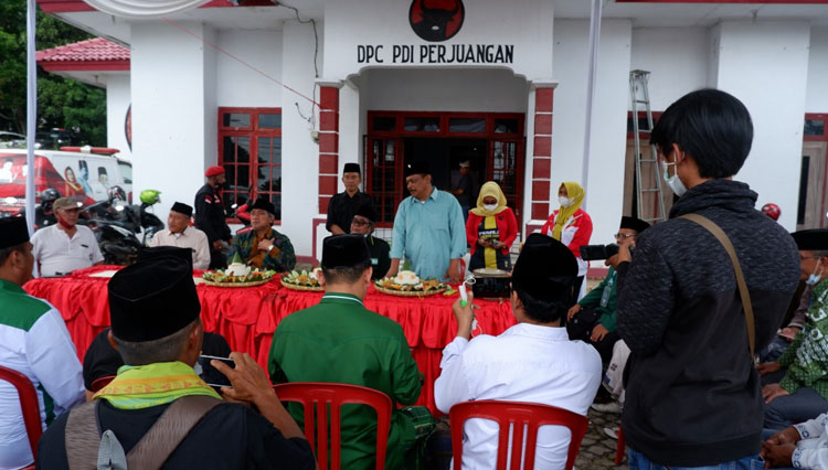 DPD PDI Perjuangan Lampung Ikut Serta Meriahkan Muktamar ke-34 NU Lampung