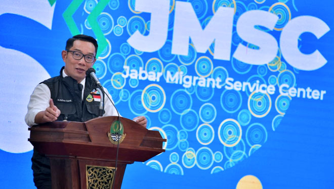 Gubernur Jabar Ridwan Kamil saat meluncurkan JSMC di Gedung Sate Bandung, Selasa (21/12/21). (Foto: Adpim Jabar)