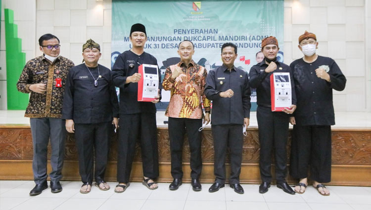 Bupati-Bandung-3.jpg