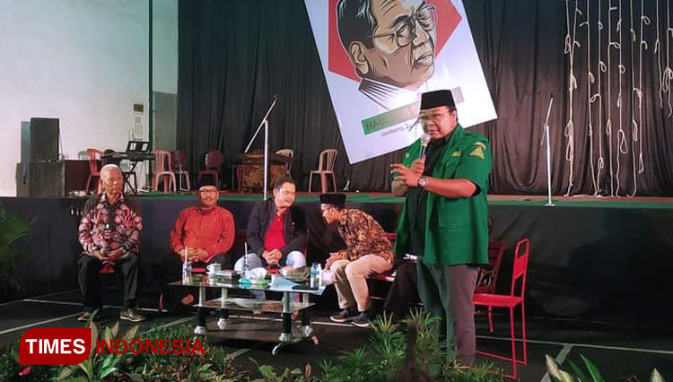 Meneladani Sifat Gus Dur Bapak Semua Agama