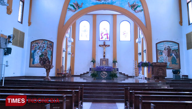 Gereja Katedral b