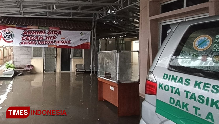 Puskesmas Kahuripan terendam air