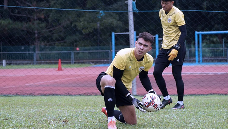 Nadeo Argawinata, Tepis Penalti Bangkitkan Semangat Garuda