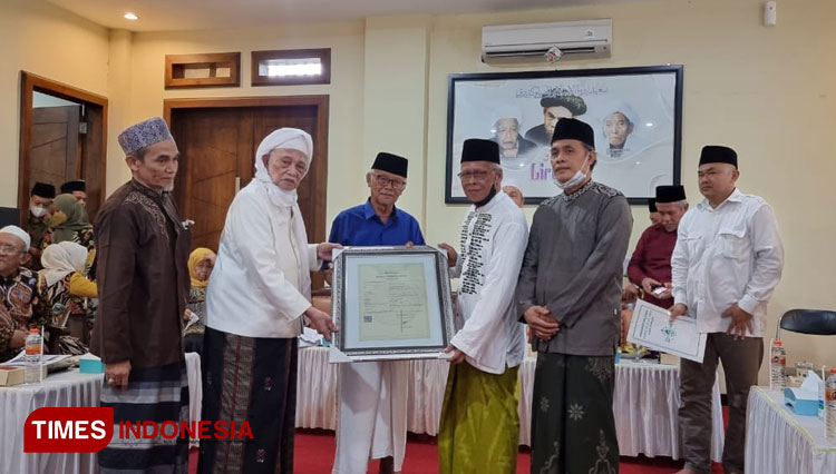 Sertifikat HaKI Shalawat Badar dan Syubbanul Wathon b