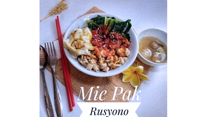 Mie Ayam Pak Rusyono, a Modern Healthy Noodles in Banjar
