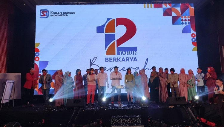 Foto : Perayaan 12 tahun PT Doran Sukses Indonesia, Selasa (28/12/2021).(Dok.Doran Gadget)