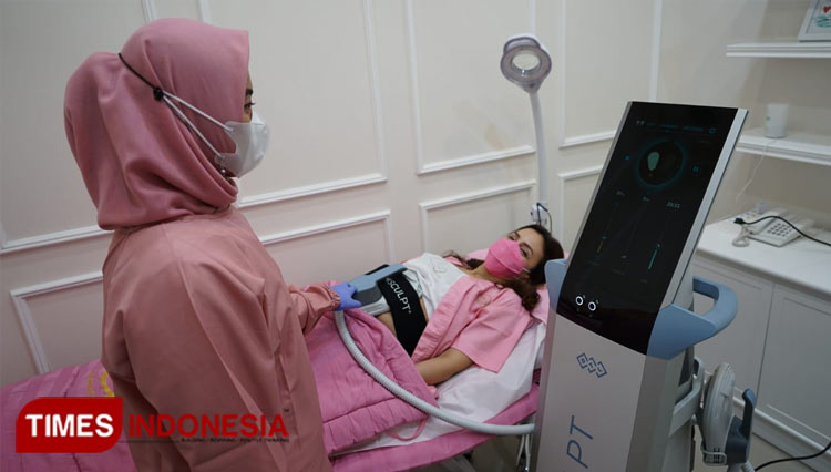 Perut Langsing Lebih Berotot Lewat Body Exilis dan Emsculpt