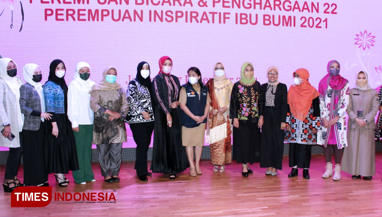 Sejumlah-Tokoh-Perempuan-Peraih-Penghargaan.jpg