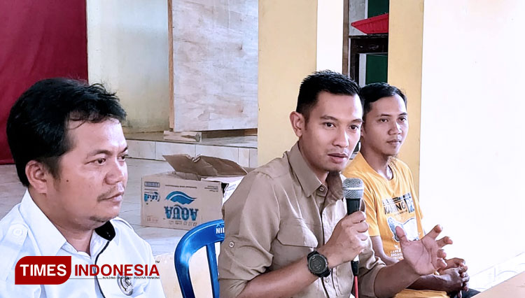 Founder Margono Farm Dodik Prahcoyo saat berikan tips kunci sukses ternak kambing (Foto: Rojihan/TIMES Indonesia)