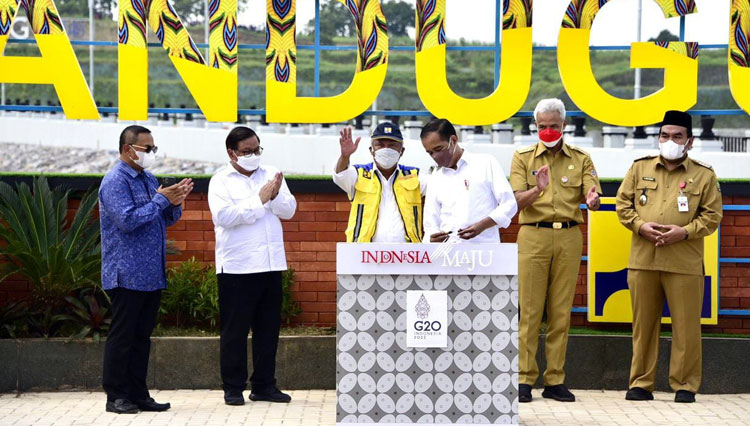 Resmikan Bendungan Randugunting, Presiden RI Jokowi: Untuk Sediakan Air Daerah Kering di Blora, Pati, dan Rembang