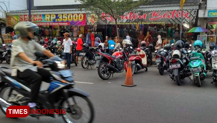 Lahan parkir di Jalan Letjen Suwarto Kota Banjar (foto: Susi/TIMES Indonesia)