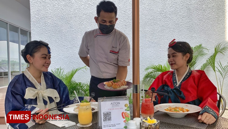 Menu khas Korea dihadirikan untuk sambut awal tahun di Hotel Aston Sidoarjo. (Foto: Aston Sidoarjo/TIMES Indonesia)