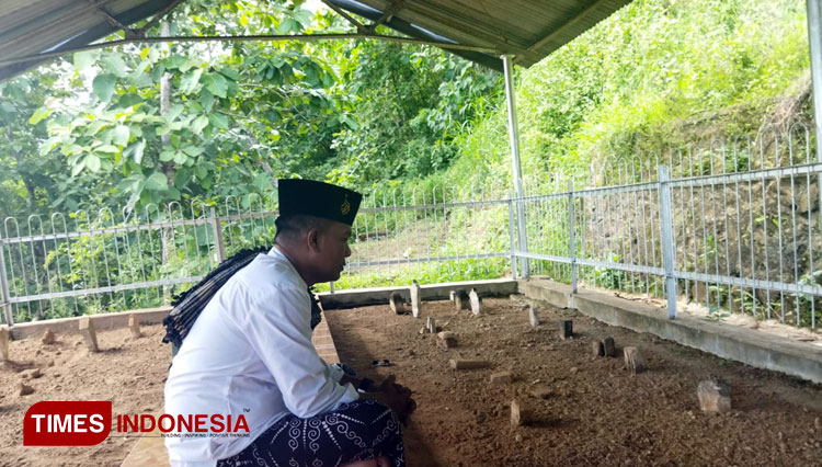 makam KH Abdul Manan
