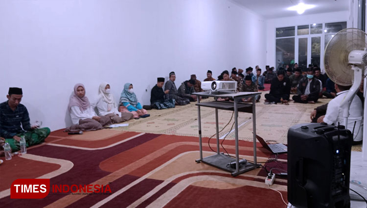 diskusi-pemberdayaan-desaBLK-Komunitas-Al-Muchsin-Pegandon-Kendal.jpg