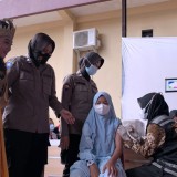 Vaksinasi Anak Bersama Gatot Koco di Polres Probolinggo